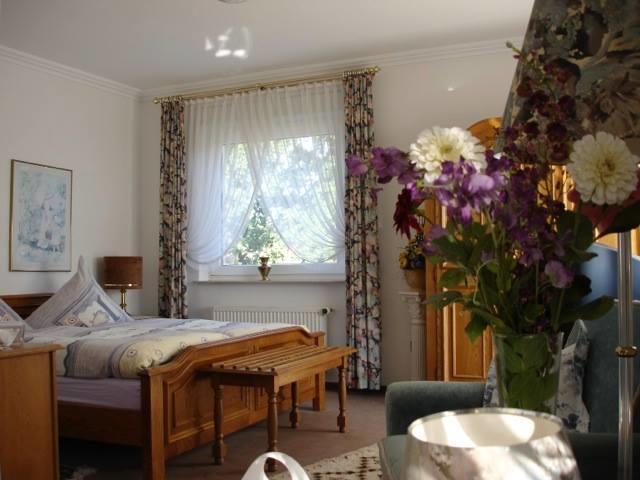 Hotellerie Gasthaus Schubert Garbsen Buitenkant foto