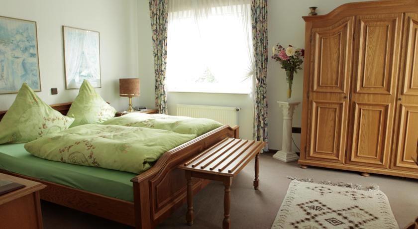 Hotellerie Gasthaus Schubert Garbsen Buitenkant foto