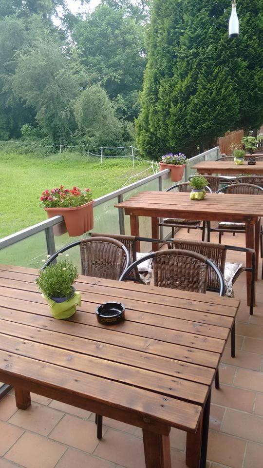Hotellerie Gasthaus Schubert Garbsen Buitenkant foto