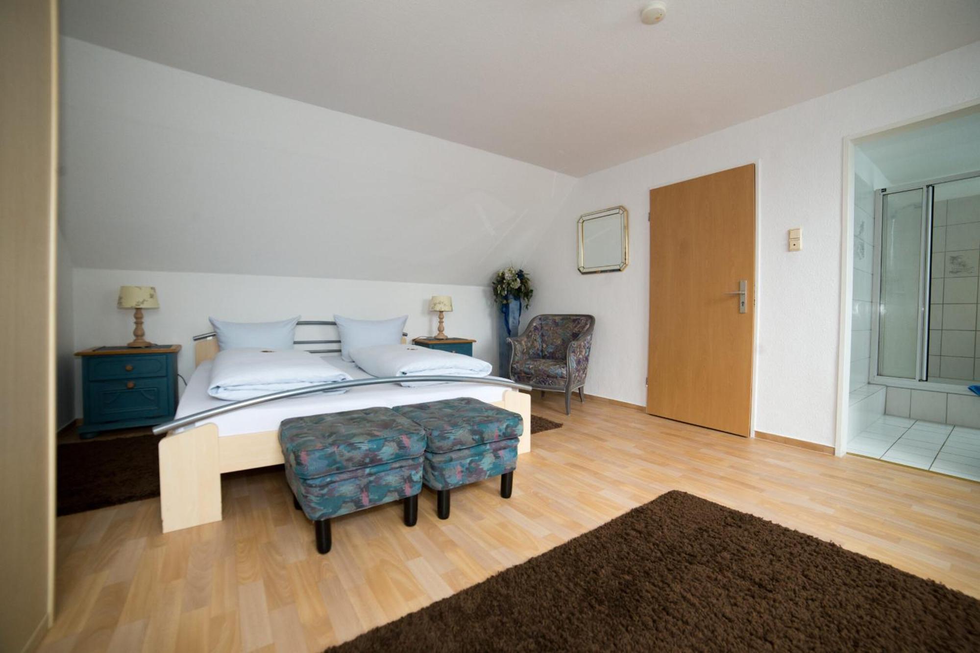 Hotellerie Gasthaus Schubert Garbsen Buitenkant foto